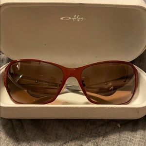 Women’s Oakley sunglasses